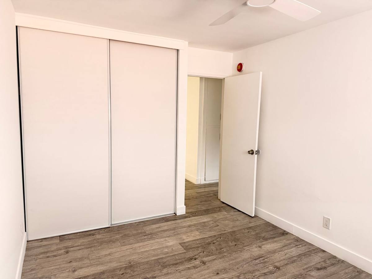 Apartment for rent at 15855 Saticoy, Van Nuys, CA 91406
