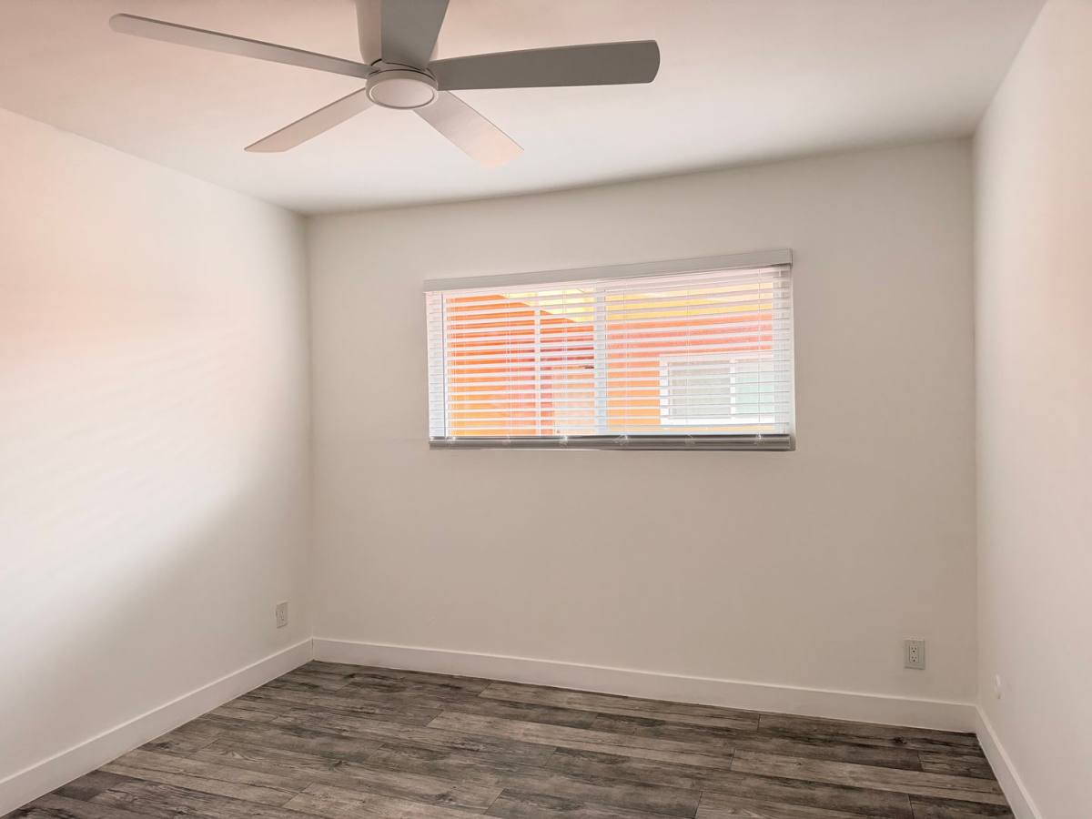 Apartment for rent at 15855 Saticoy, Van Nuys, CA 91406