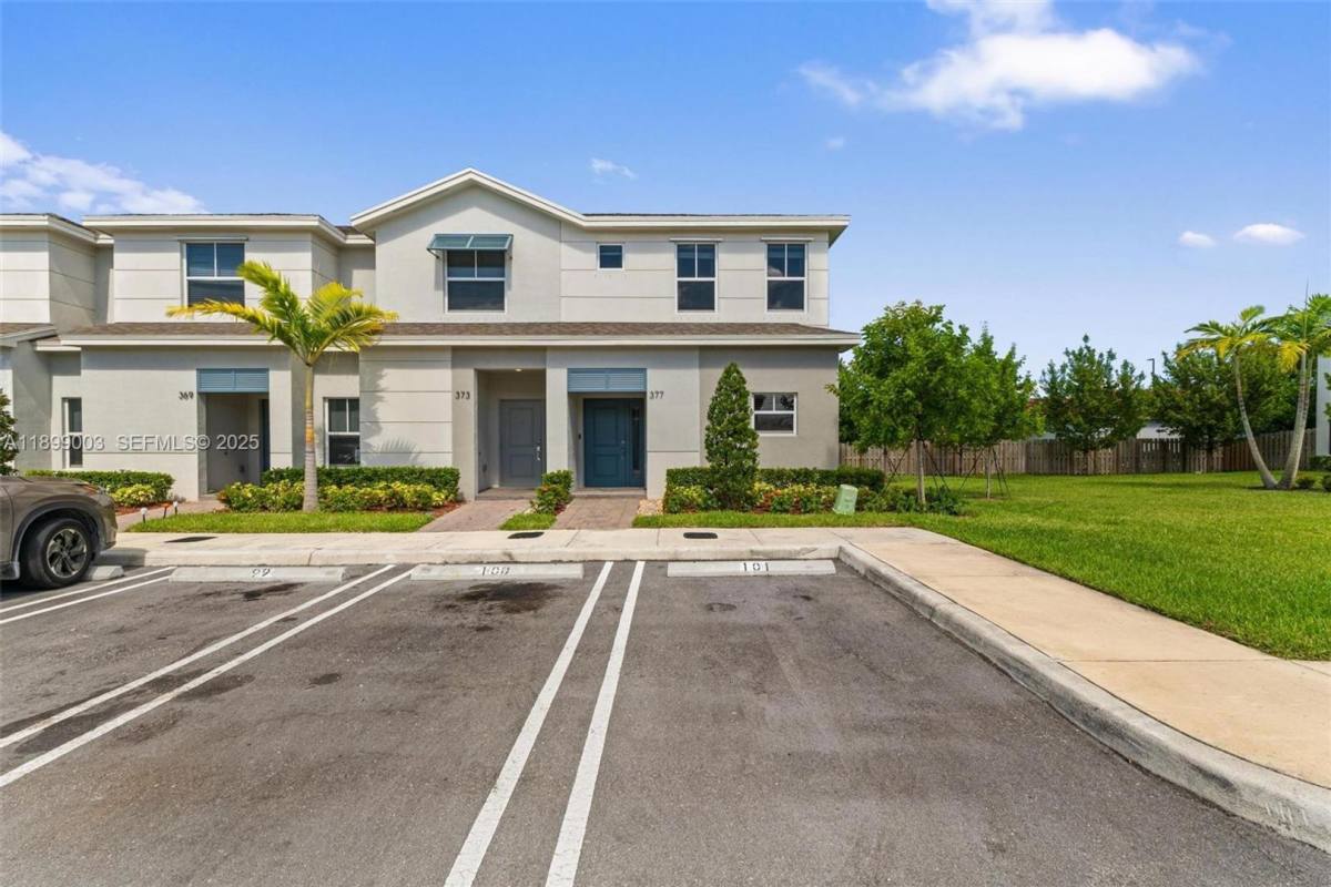 House for rent at 377 NE 1st Dr, Homestead, FL 33034