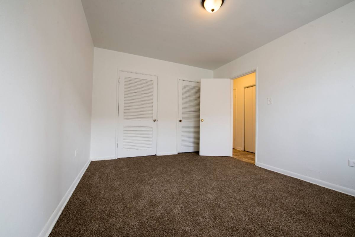 Apartment for rent at 5018 W Jackson Blvd, Chicago, IL 60644