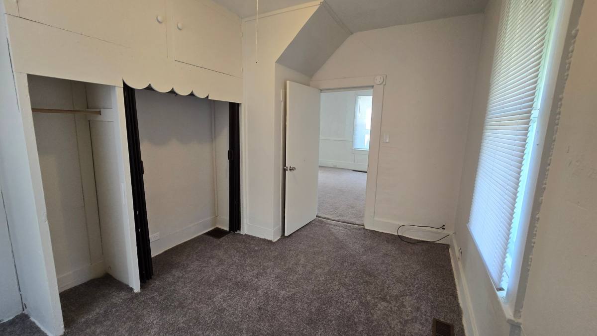 House for rent at 711 W Centennial Ave, Muncie, IN 47303
