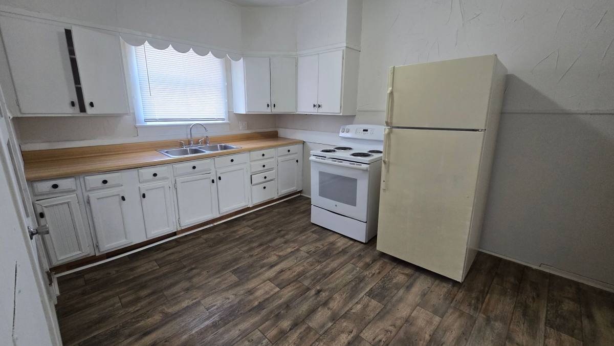 House for rent at 711 W Centennial Ave, Muncie, IN 47303