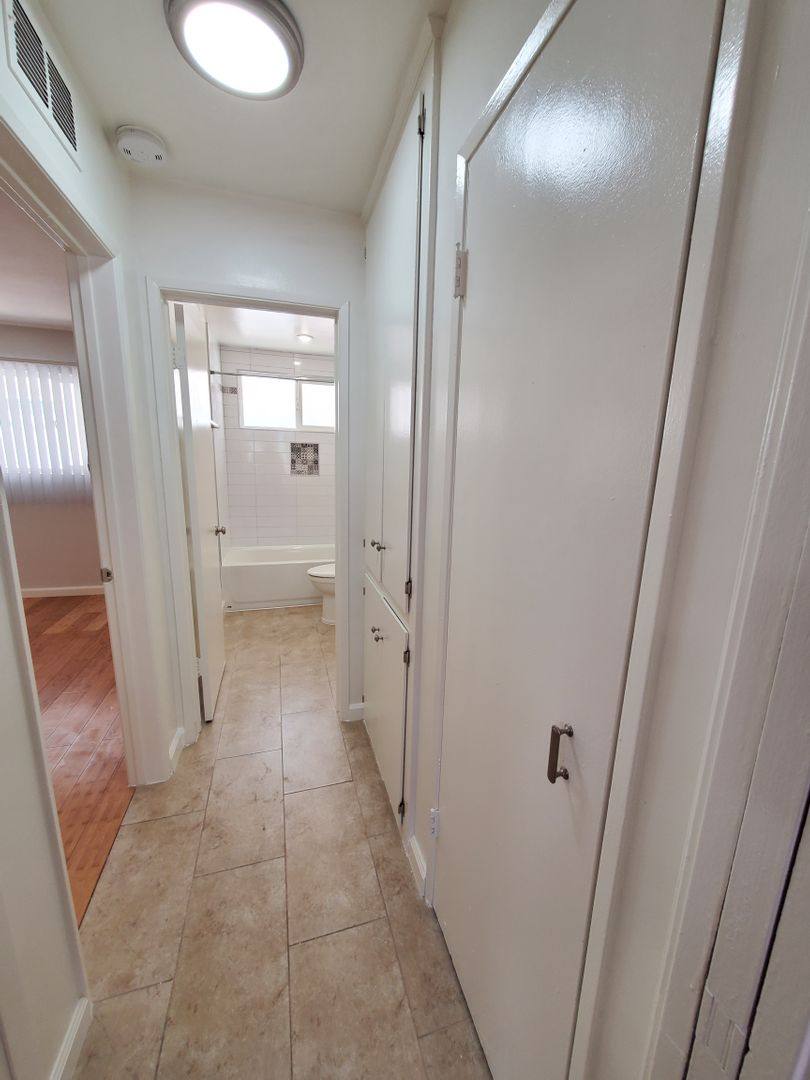 Apartment for rent at 8529 Saturn St, Los Angeles, CA 90035