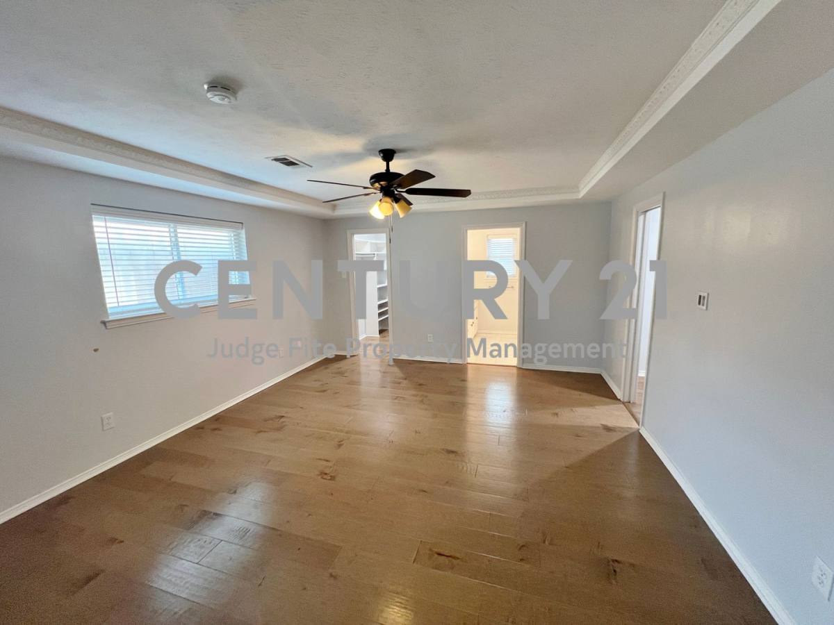 House for rent at 411 High Brook Dr, Richardson, TX 75080