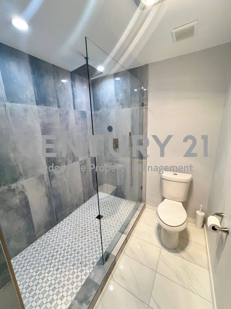 House for rent at 411 High Brook Dr, Richardson, TX 75080