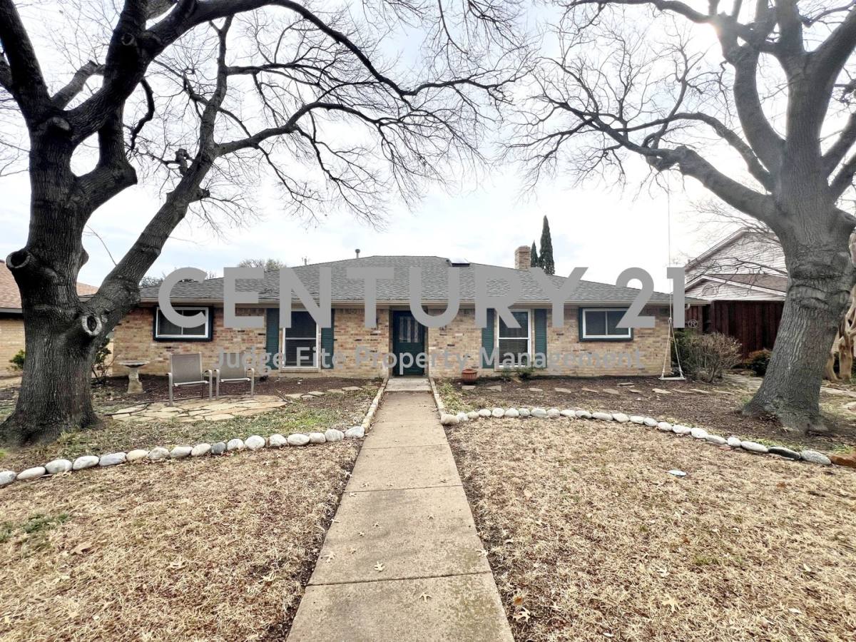 House for rent at 411 High Brook Dr, Richardson, TX 75080