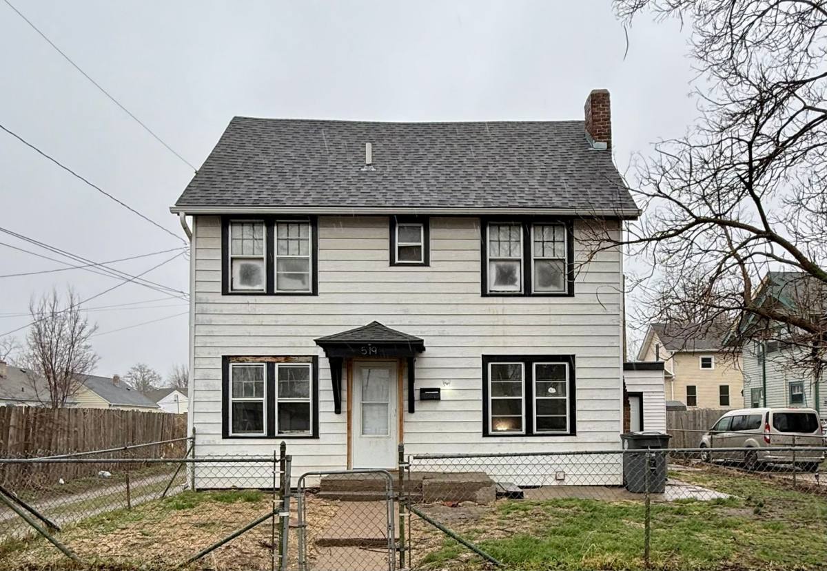 House for rent at 519 S 9th St, Council Bluffs, IA 51501