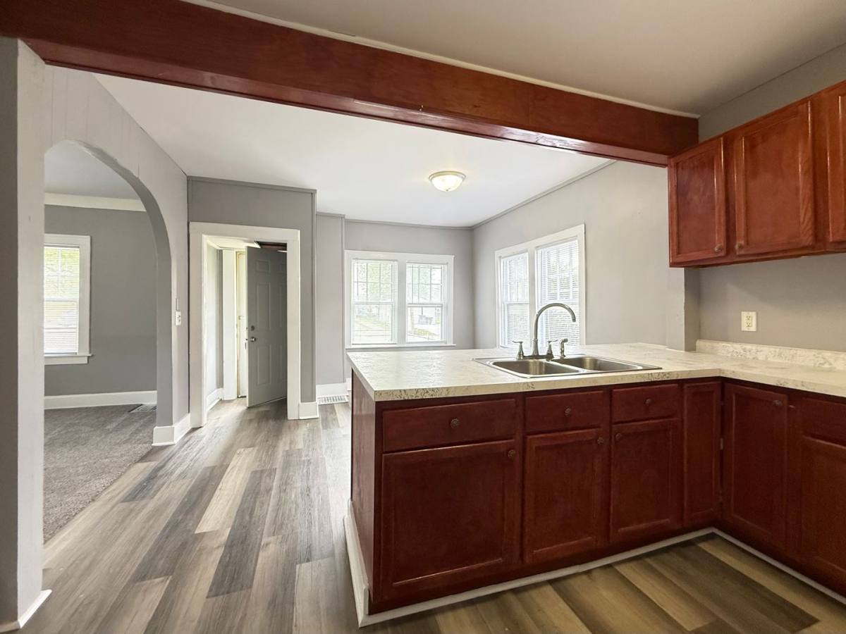 House for rent at 519 S 9th St, Council Bluffs, IA 51501