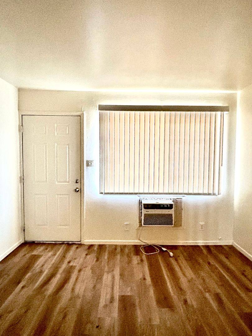 Apartment for rent at 1015 Arcade Blvd, Sacramento, CA 95815