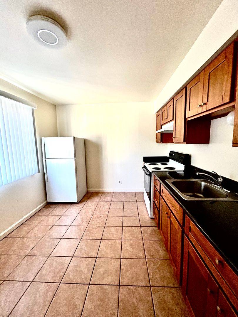 Apartment for rent at 1015 Arcade Blvd, Sacramento, CA 95815