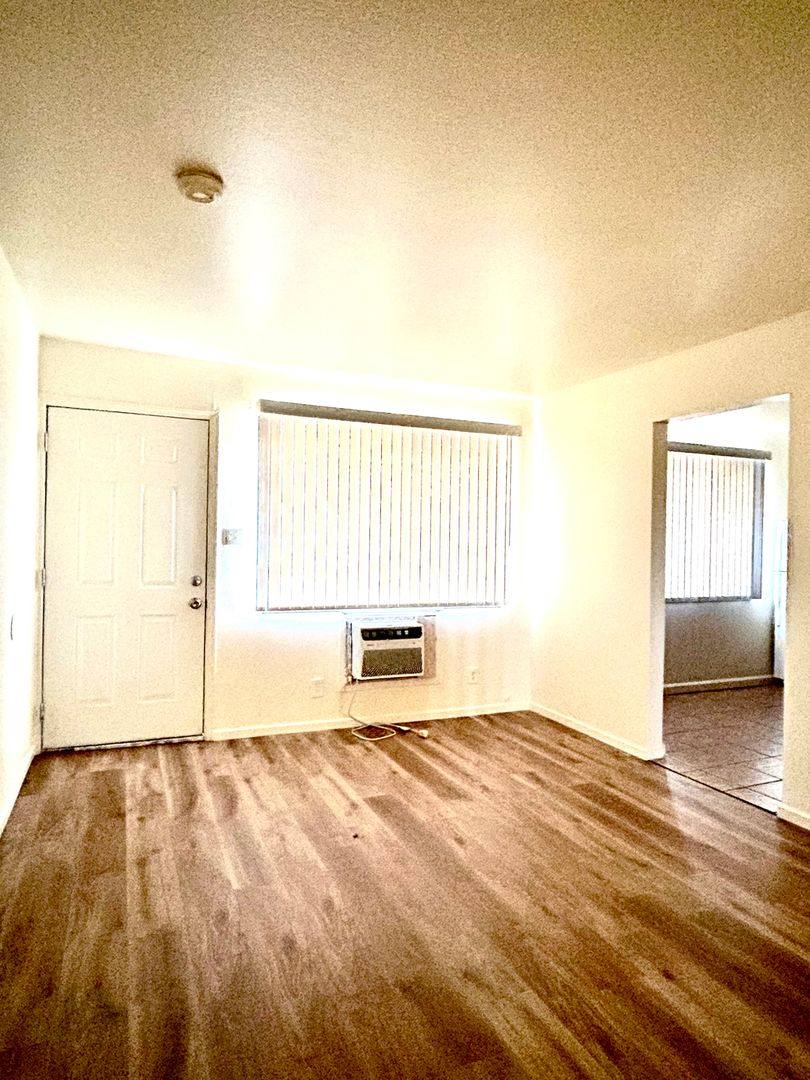 Apartment for rent at 1015 Arcade Blvd, Sacramento, CA 95815