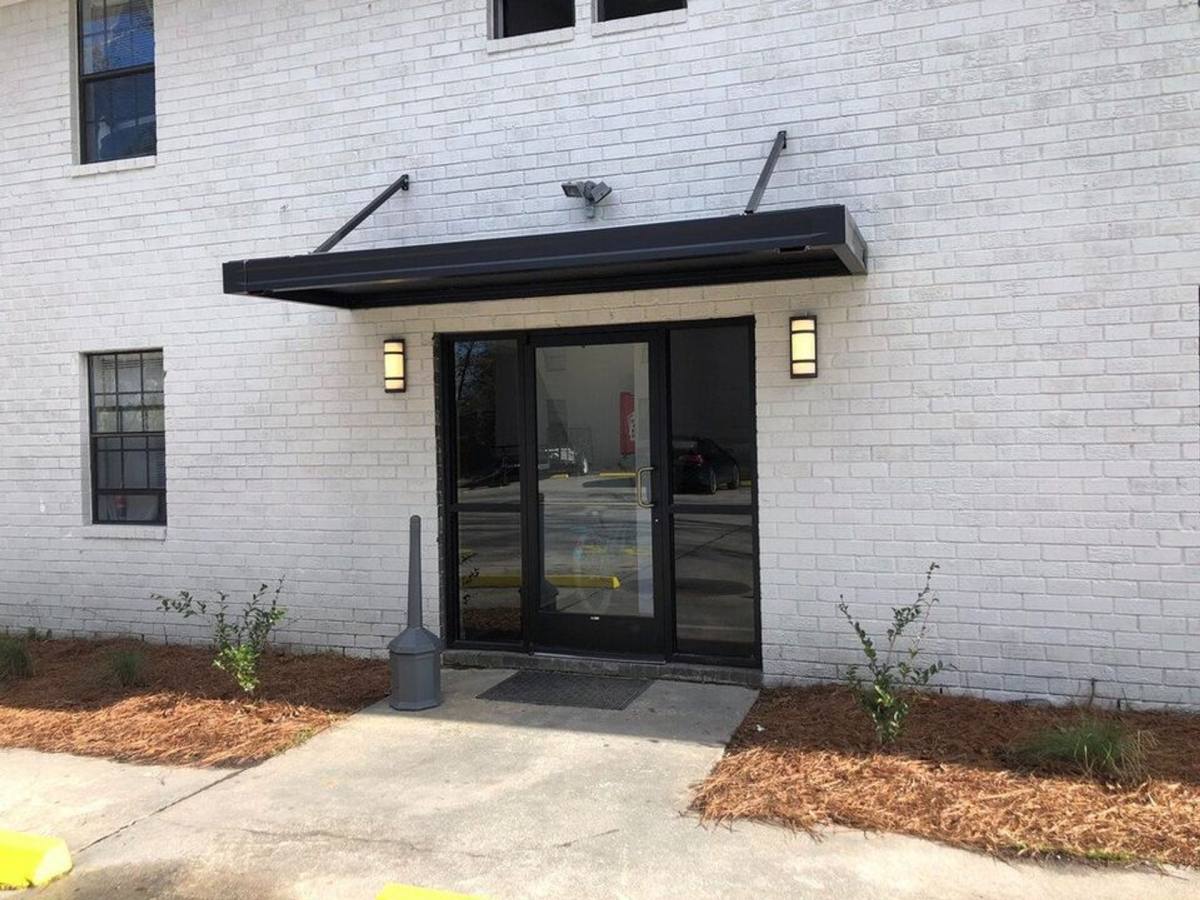 Apartment for rent at 401 E 3rd N St, Summerville, SC 29483