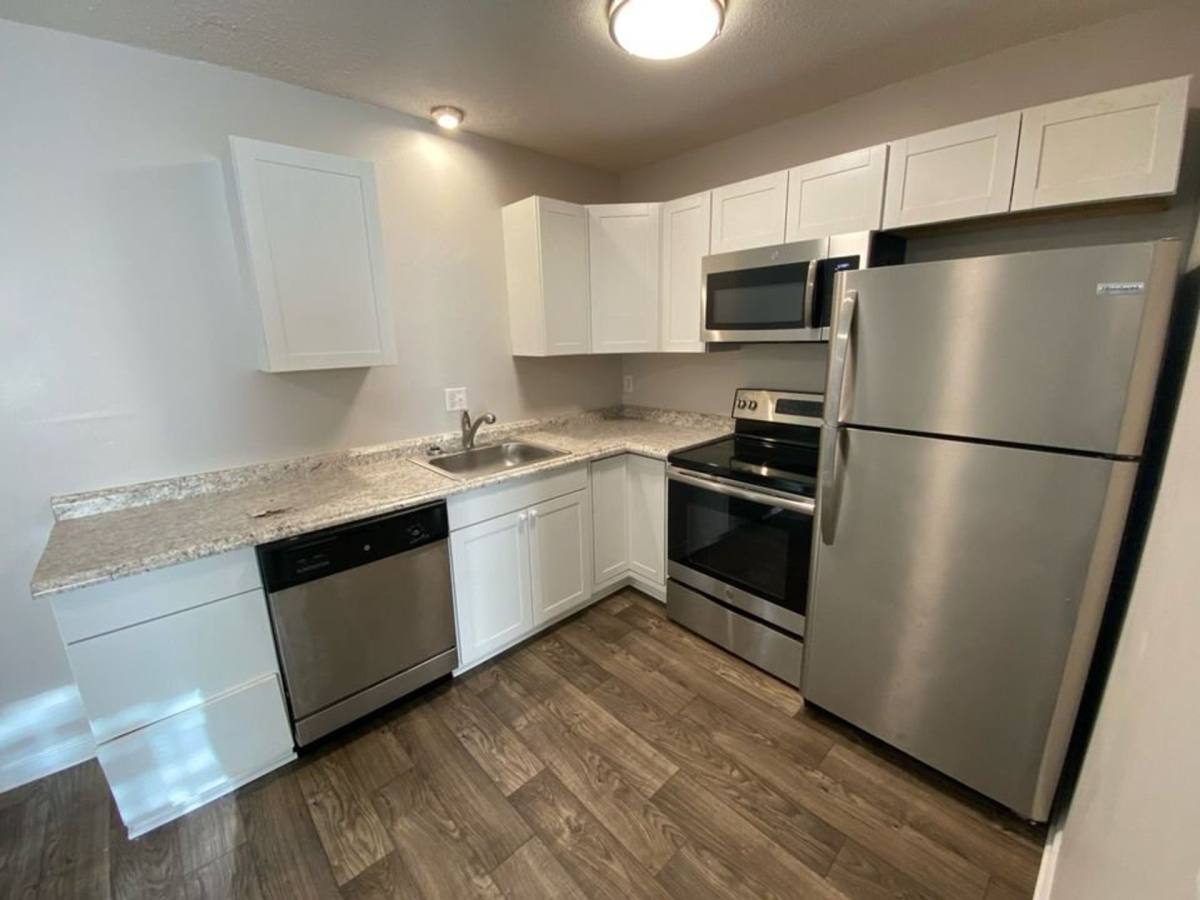 Apartment for rent at 401 E 3rd N St, Summerville, SC 29483