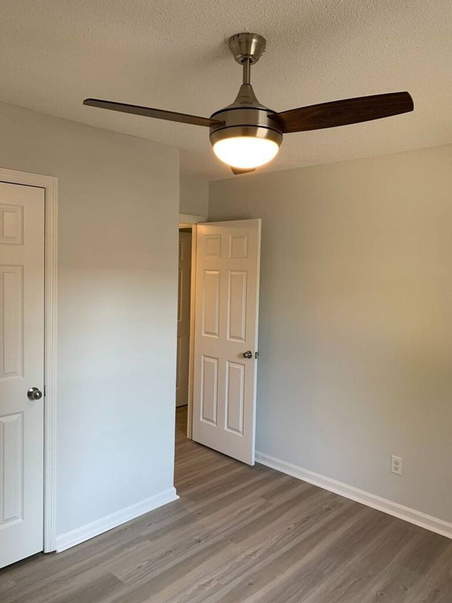Apartment for rent at 401 E 3rd N St, Summerville, SC 29483