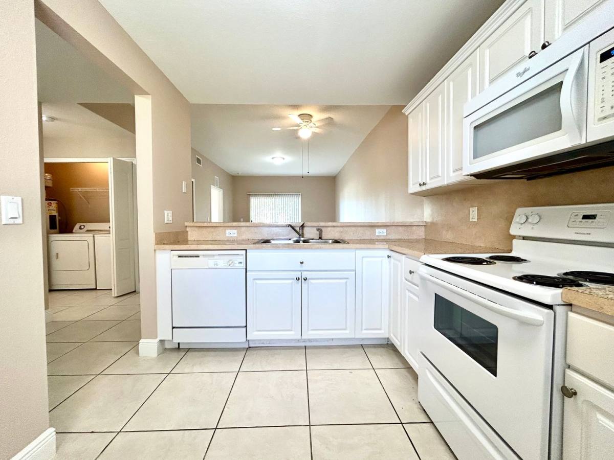 Apartment for rent at 4120 Skyline Blvd, Cape Coral, FL 33914