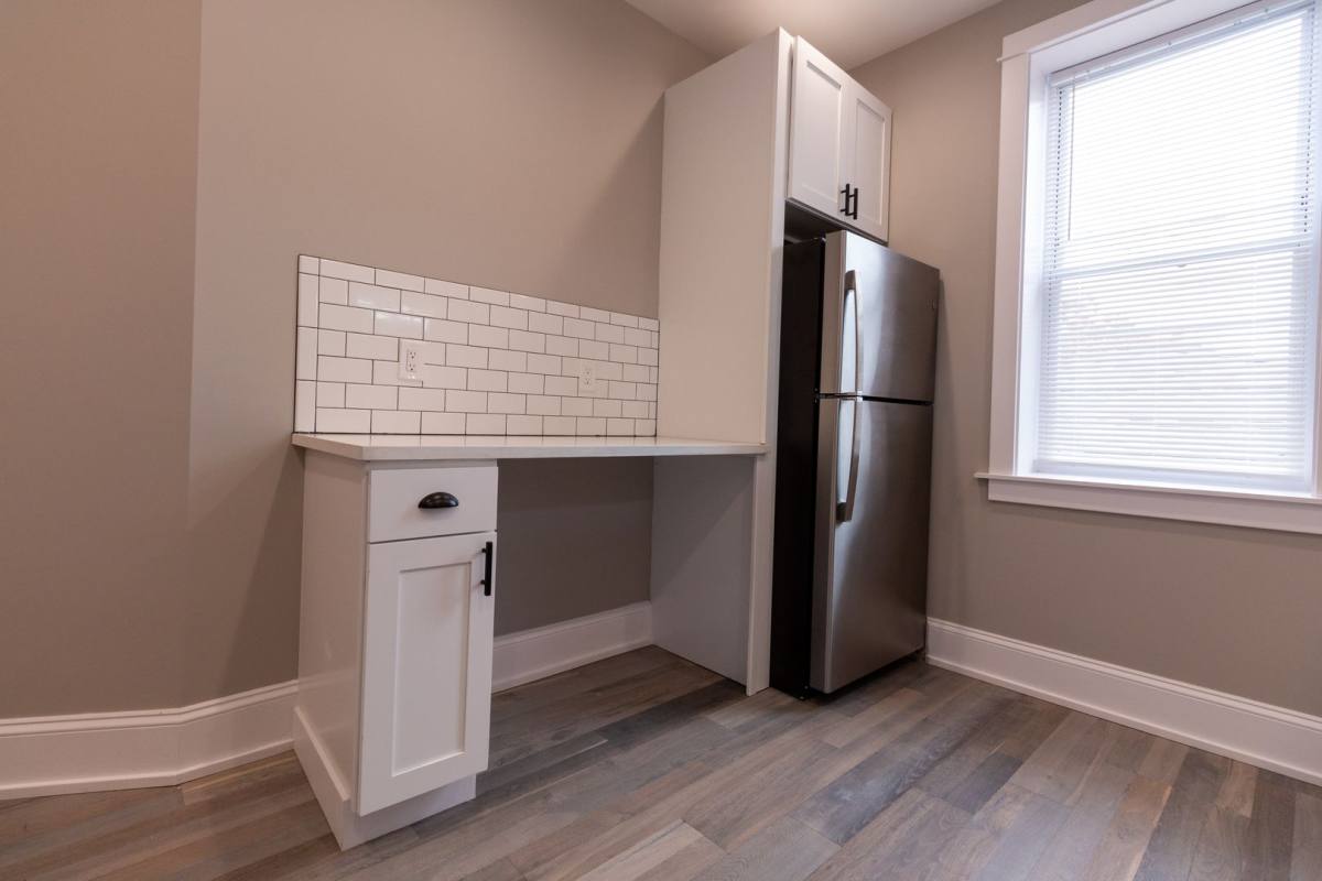 Apartment for rent at 2850 W Barry Ave, Chicago, IL 60618