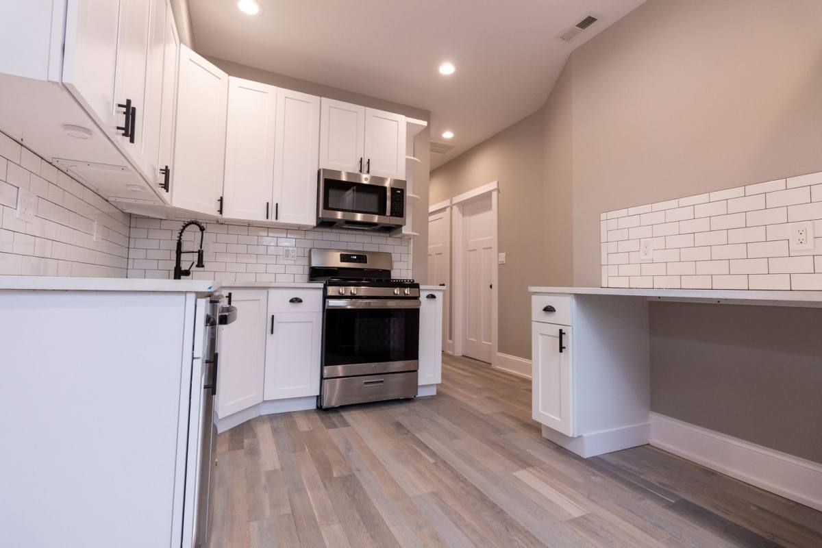 Apartment for rent at 2850 W Barry Ave, Chicago, IL 60618