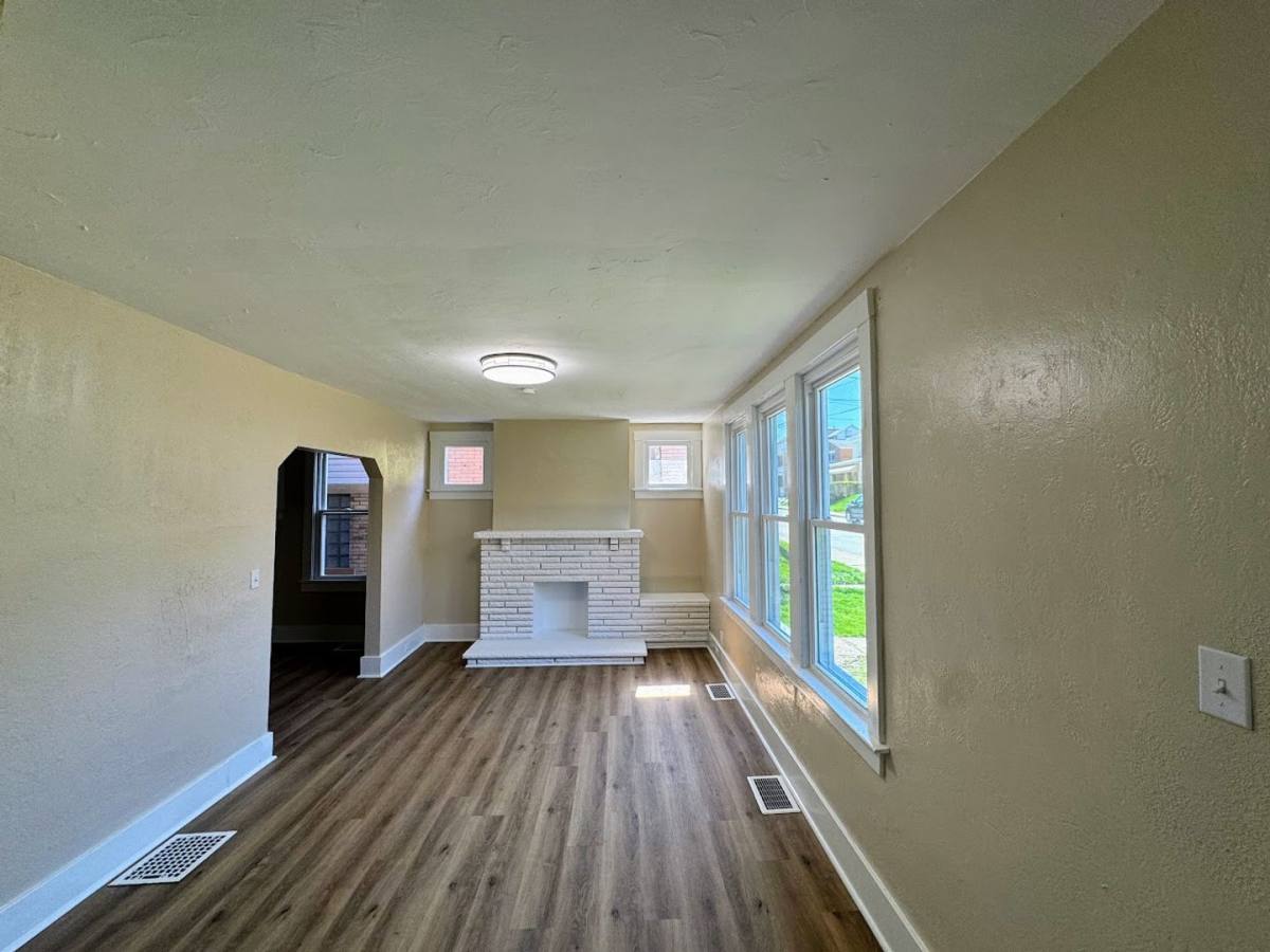 Apartment for rent at 1680 Potomac Ave, Pittsburgh, PA 15216