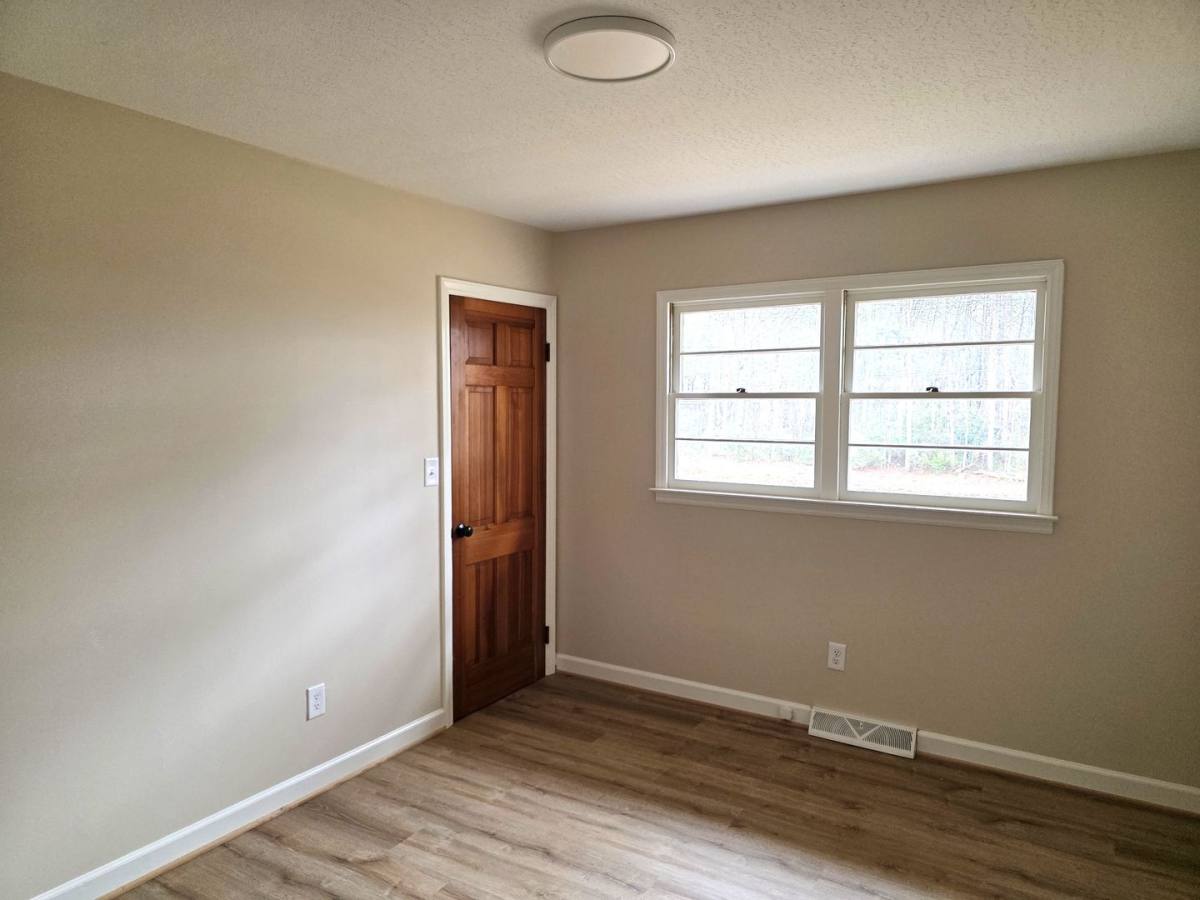 House for rent at 1299 N Franklin Rd, Mount Airy, NC 27030