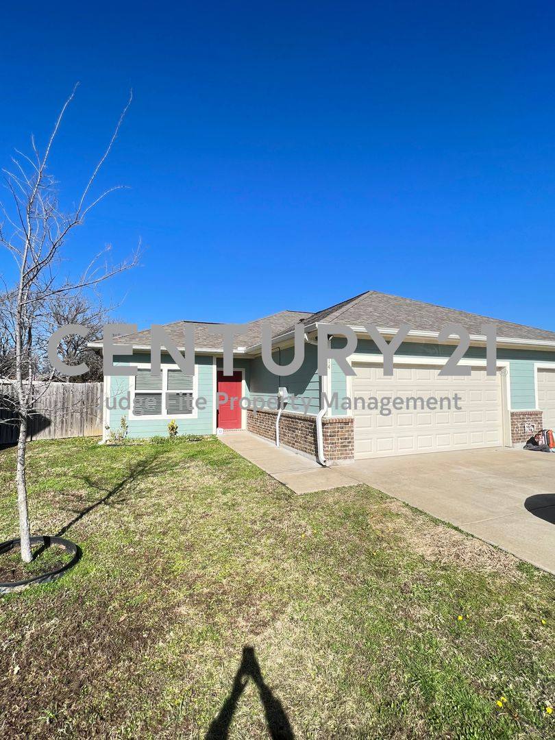 House for rent at 214 Lasso Circle, Kemp, TX 75143