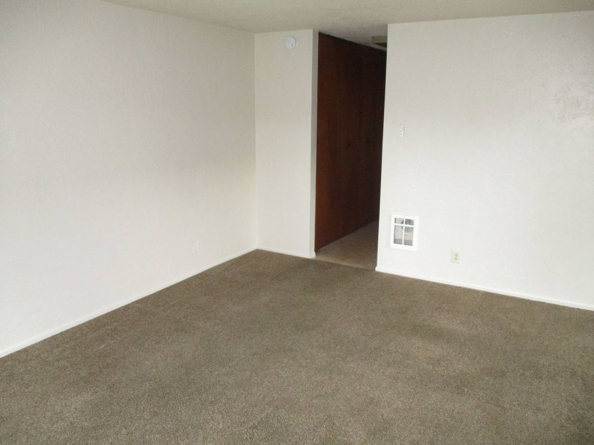Apartment for rent at 528 530 Marie St, Medford, OR 97504
