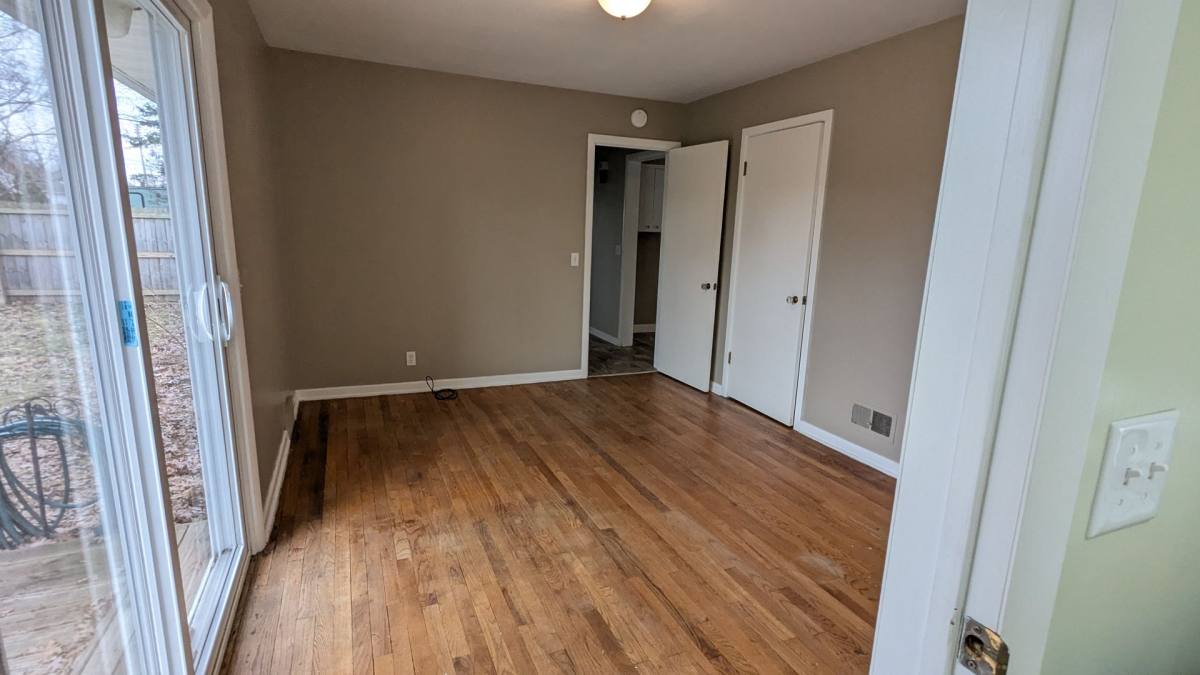 House for rent at 614 E Sunset Dr, Muskegon, MI 49445