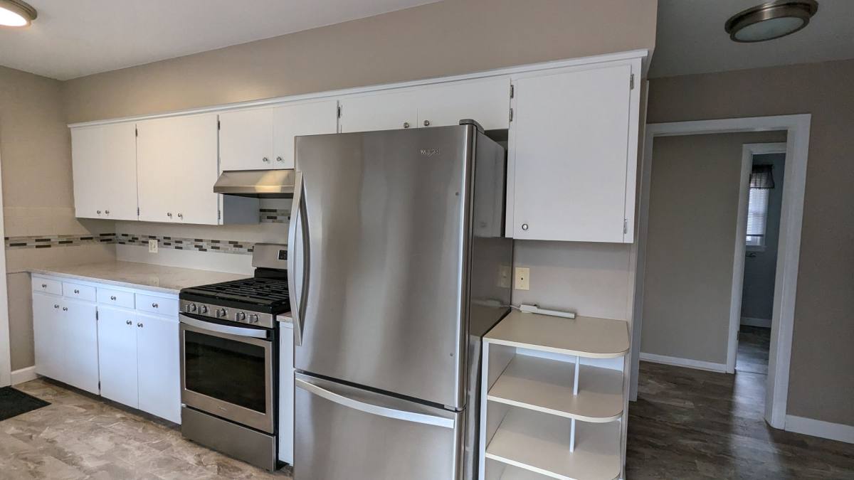 House for rent at 614 E Sunset Dr, Muskegon, MI 49445