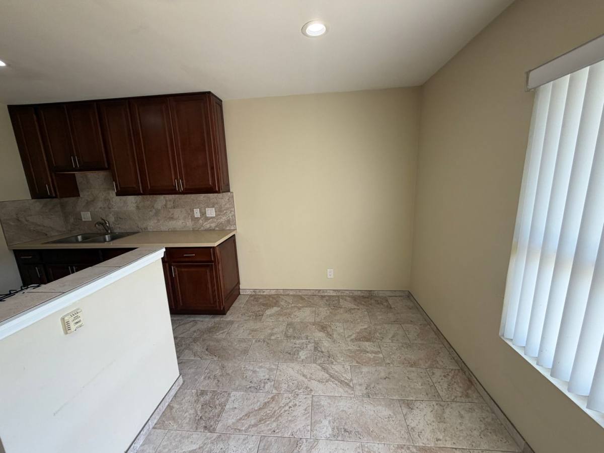 Apartment for rent at 2227 E Westport Dr, Anaheim, CA 92806