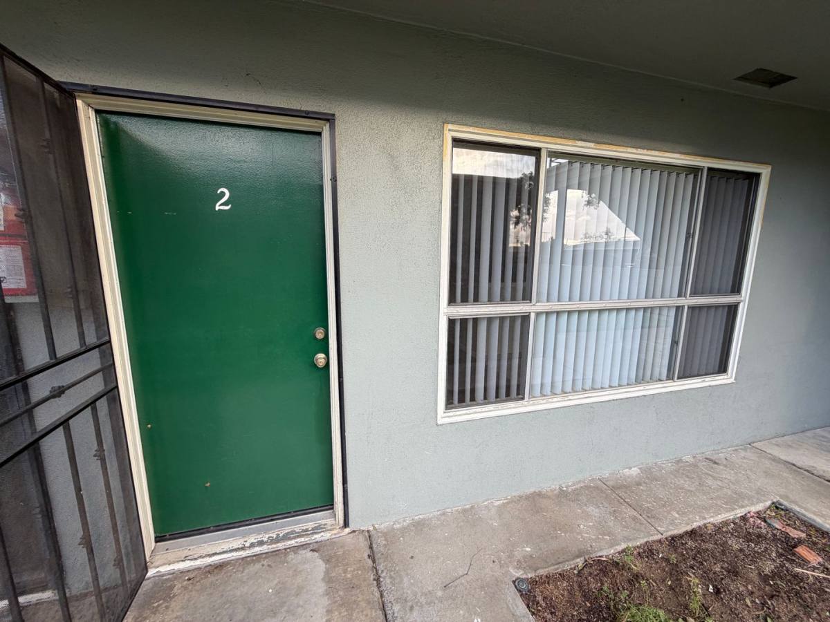 Apartment for rent at 2227 E Westport Dr, Anaheim, CA 92806
