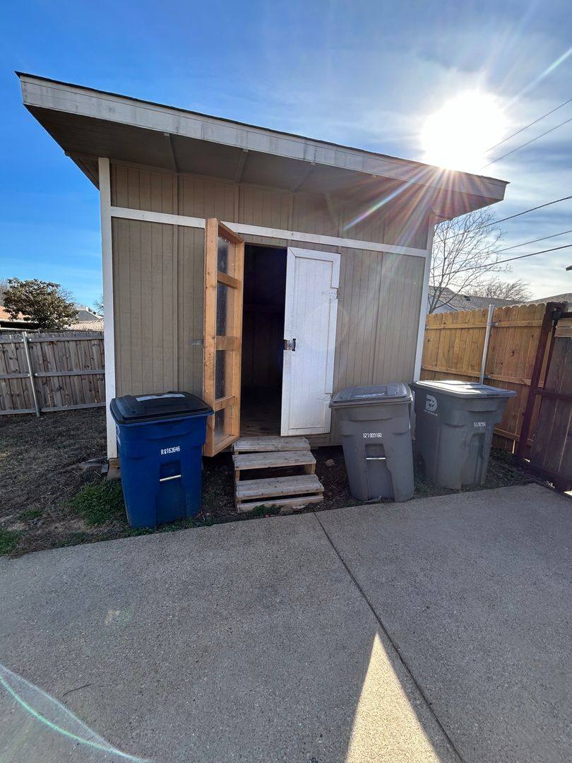 House for rent at 2315 Summit Lane, Dallas, TX 75227