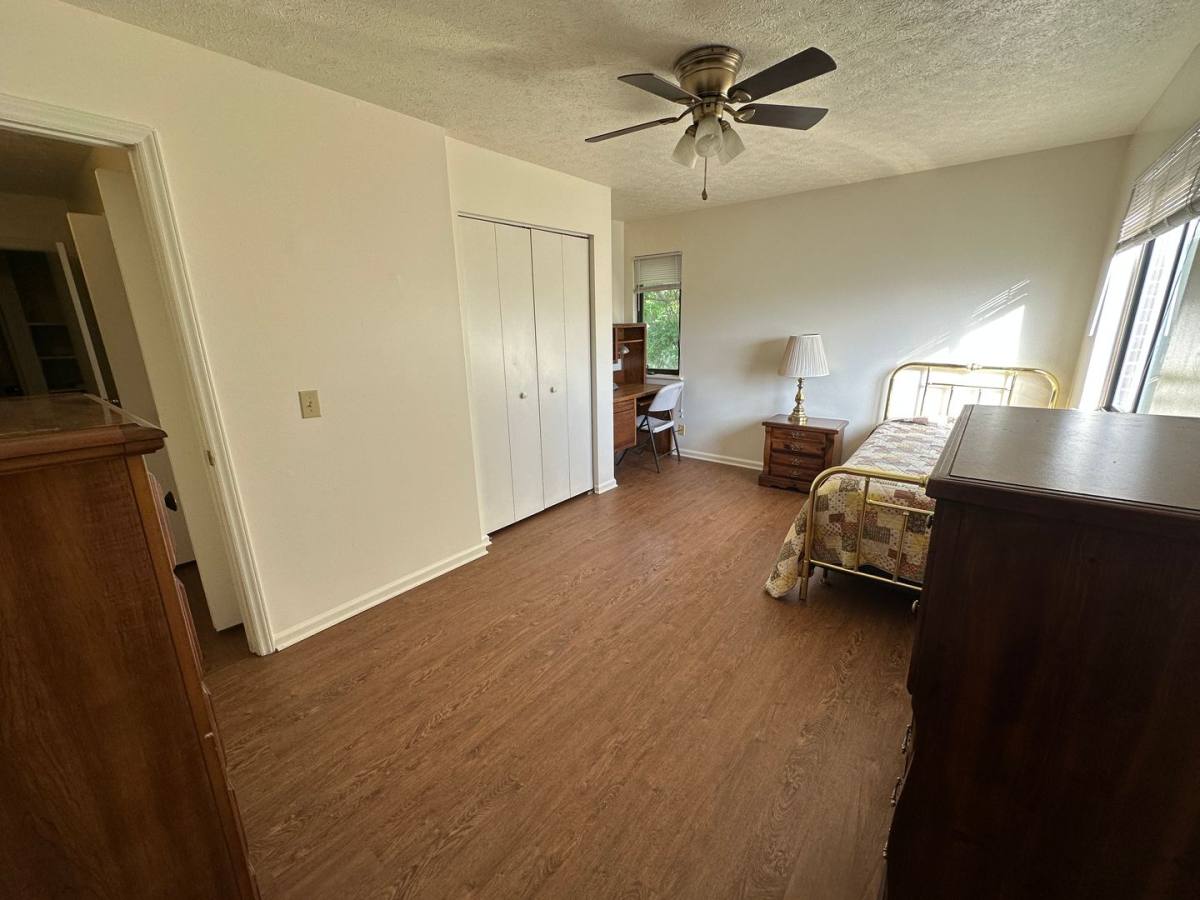 Townhouse for rent at 315 Clement St E, Radford, VA 24141