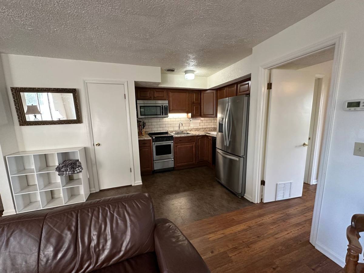 Townhouse for rent at 315 Clement St E, Radford, VA 24141