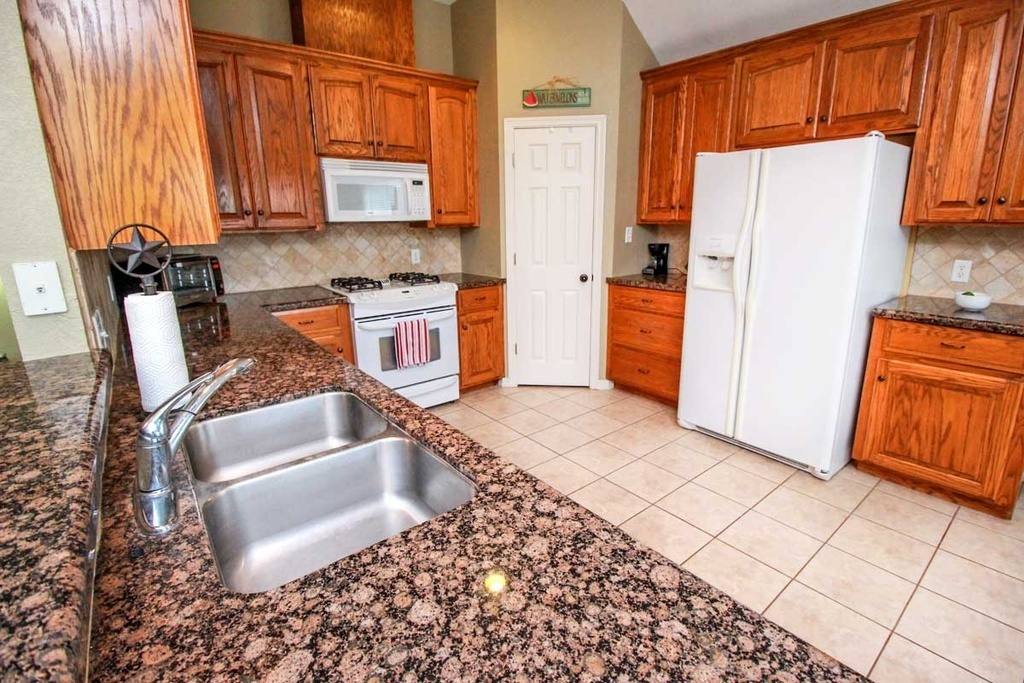 House for rent at 8415 Lauren Dr, College Station, TX 77845