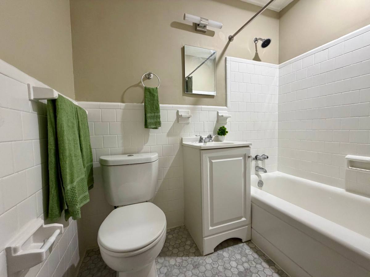 Apartment for rent at 350 U St NE, Washington, DC 20002