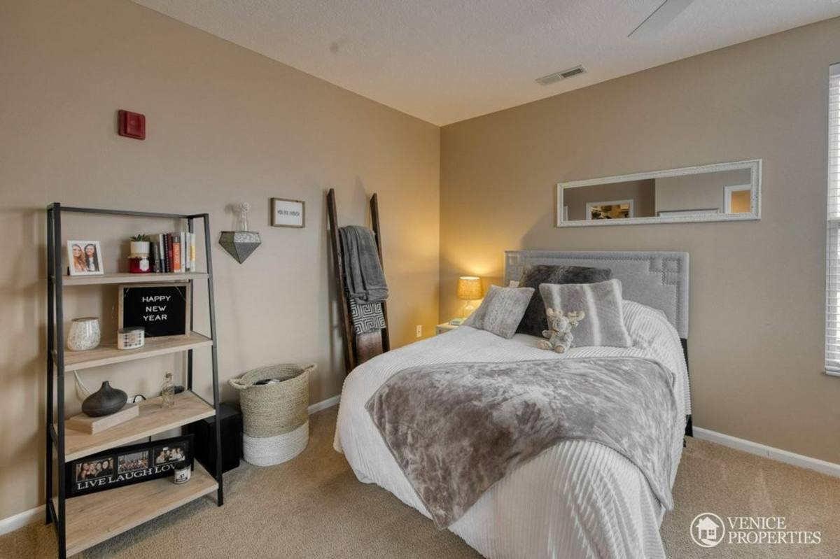 Apartment for rent at 1758 Drayton Court, Columbus, OH 43212