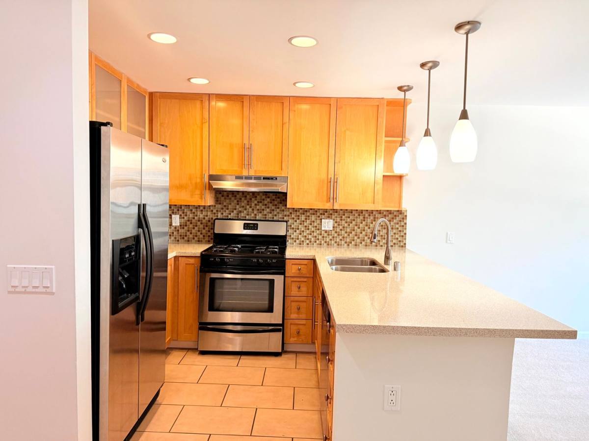 Condo for rent at 4702 Fulton Ave, Sherman Oaks, CA 91423