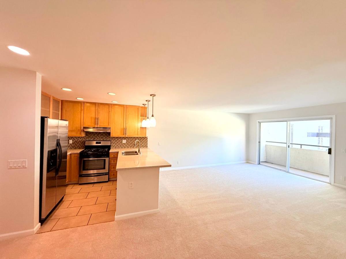 Condo for rent at 4702 Fulton Ave, Sherman Oaks, CA 91423