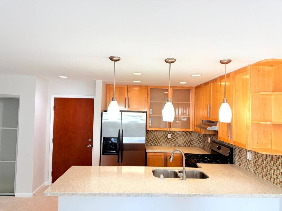 Condo for rent at 4702 Fulton Ave, Sherman Oaks, CA 91423