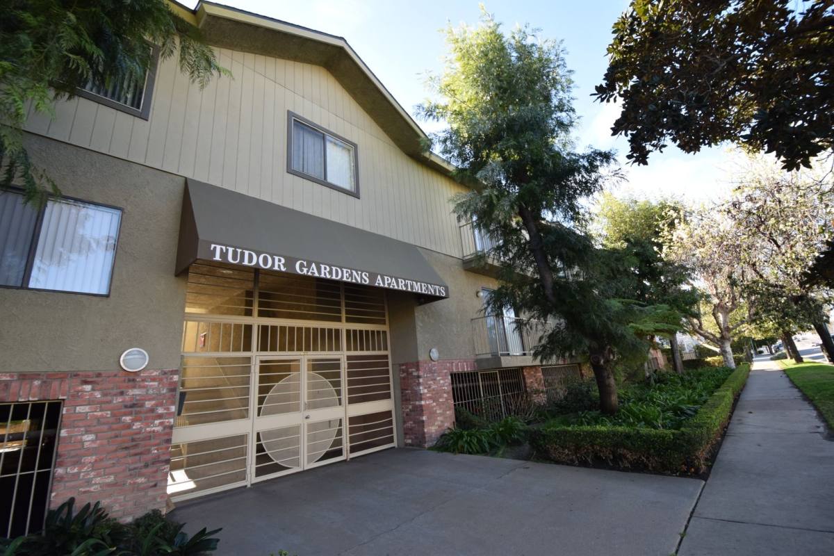 Apartment for rent at 15128-44 Burbank Blvd, Van Nuys, CA 91411