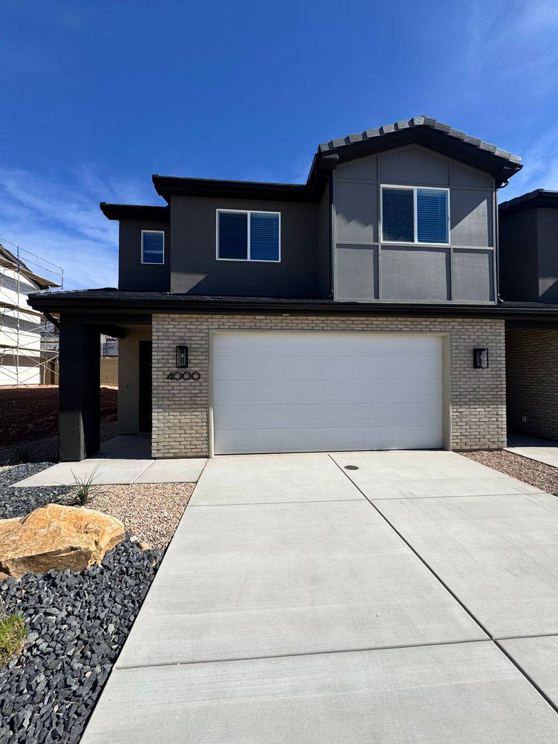 Townhouse for rent at 4000 E Razor Dr, Washington, UT 84780
