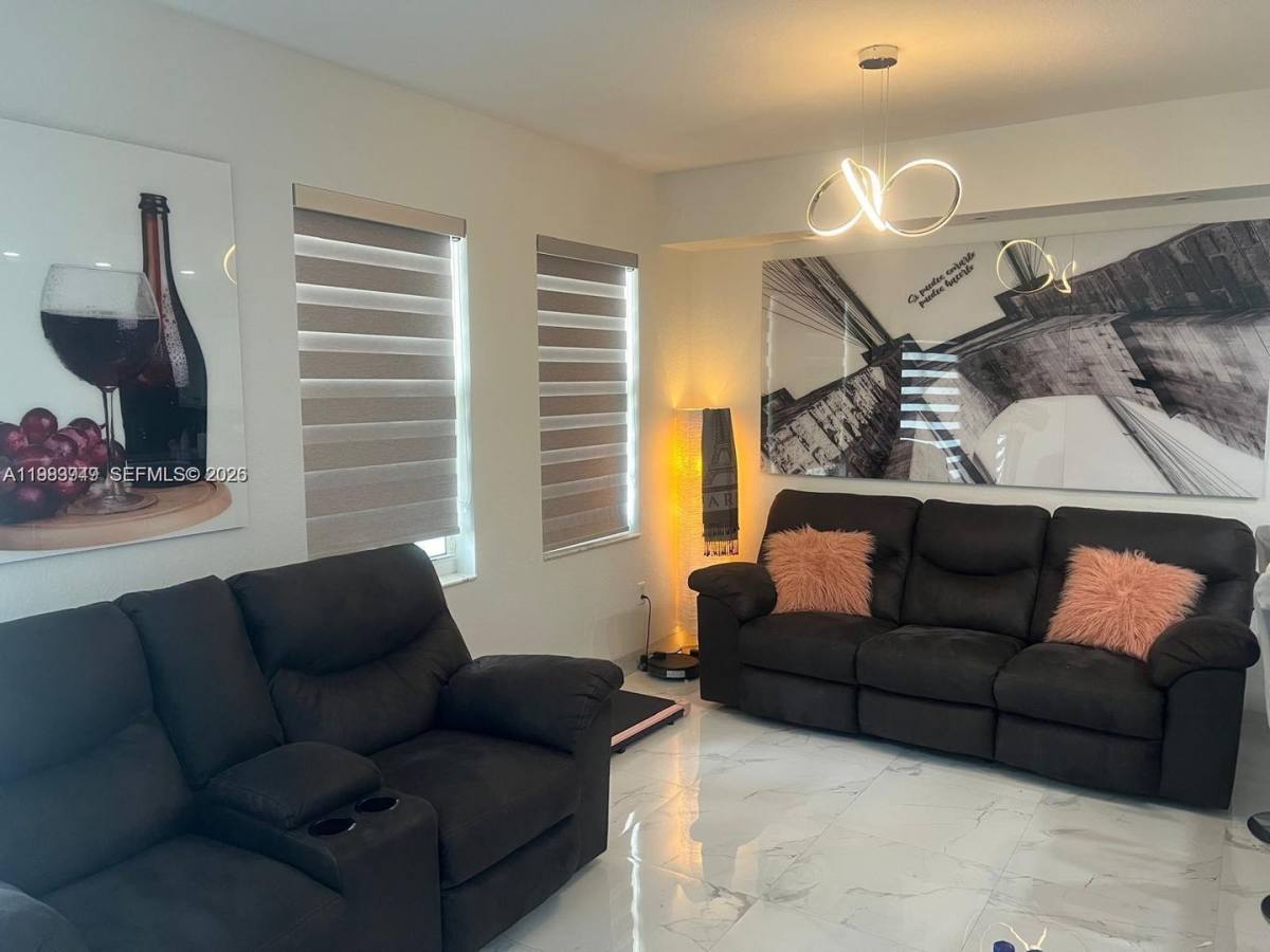 Apartment for rent at 11501 NW 89th St, Miami, FL 33178