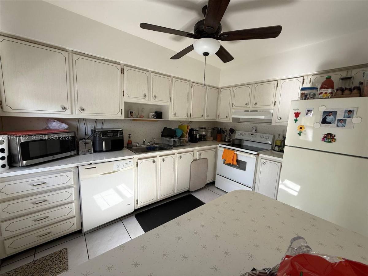 Apartment for rent at 705 NE 92nd St, Miami, FL 33138