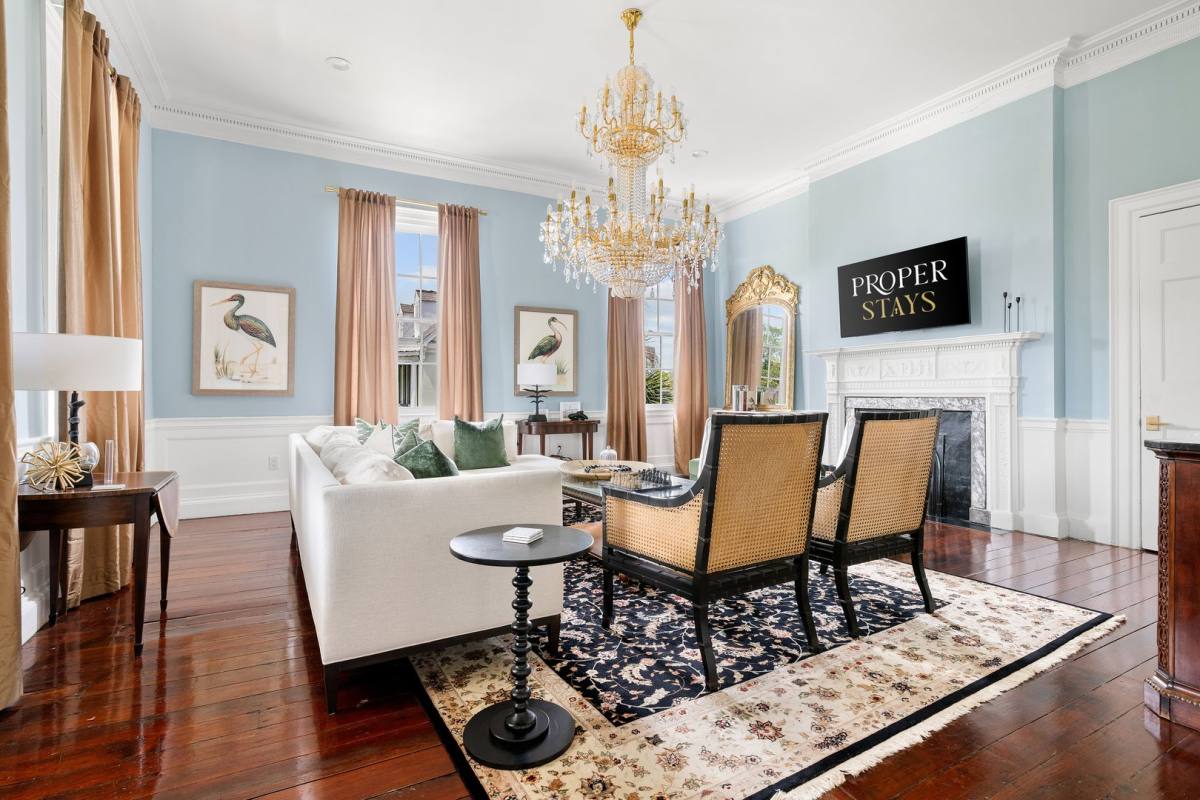 Apartment for rent at 96 Ashley Ave #C, Charleston, SC 29401