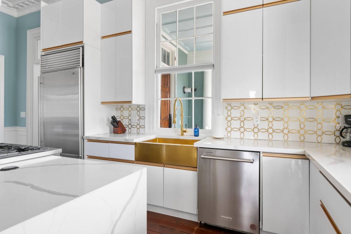 Apartment for rent at 96 Ashley Ave #C, Charleston, SC 29401