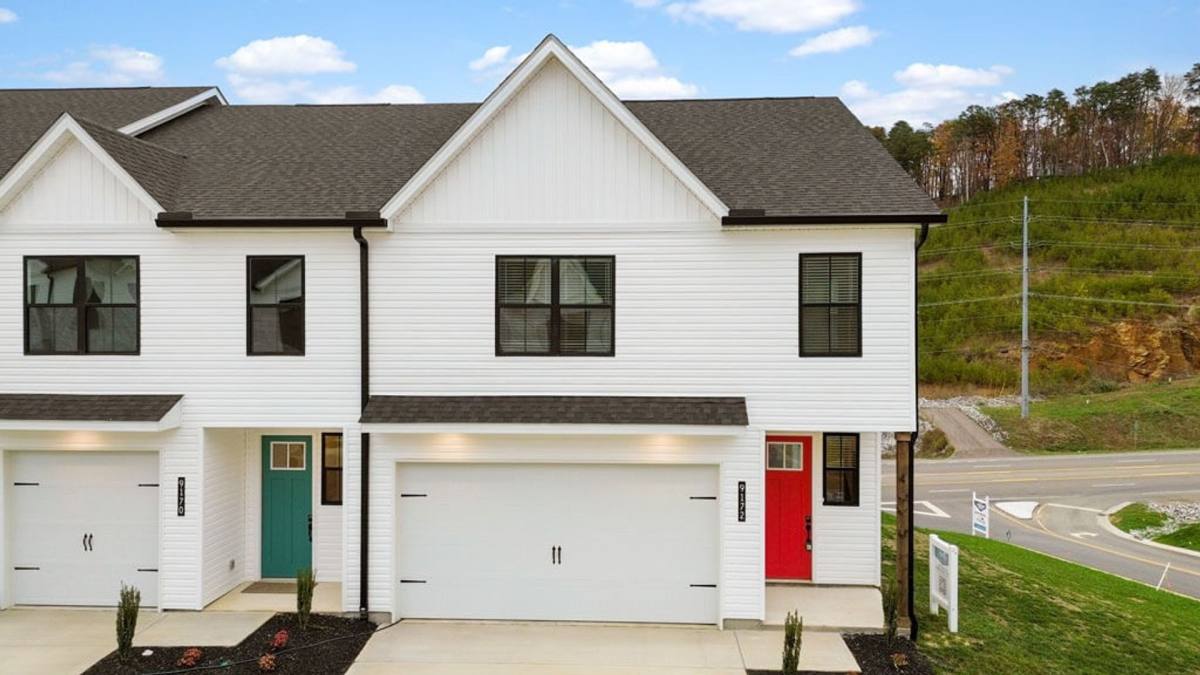 Townhouse for rent at 9159 Rolling Stone Way, Knoxville, TN 37920