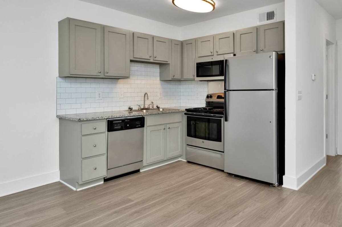 Apartment for rent at 1501 15th Ave S, Birmingham, AL 35205