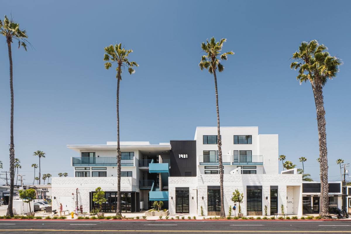 Apartment for rent at 1931 S Coast Highway, Oceanside, CA 92054