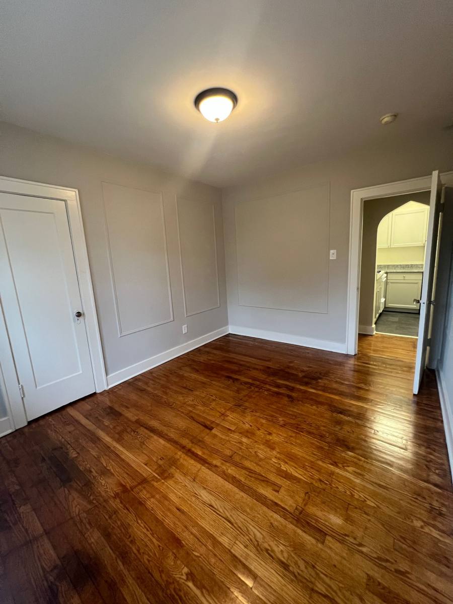 Apartment for rent at 826 Chestnut St, Albany, NY 12203
