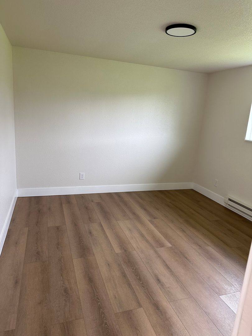 House for rent at 2607 S 7th St, Lebanon, OR 97355