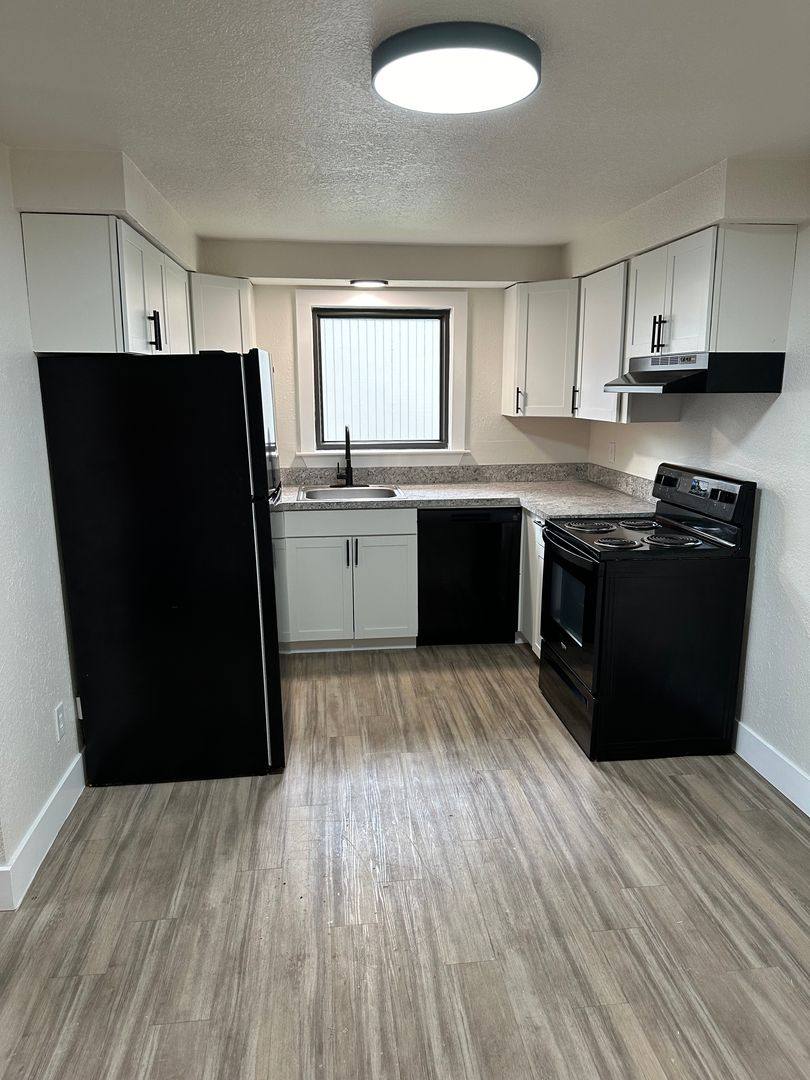 House for rent at 2607 S 7th St, Lebanon, OR 97355